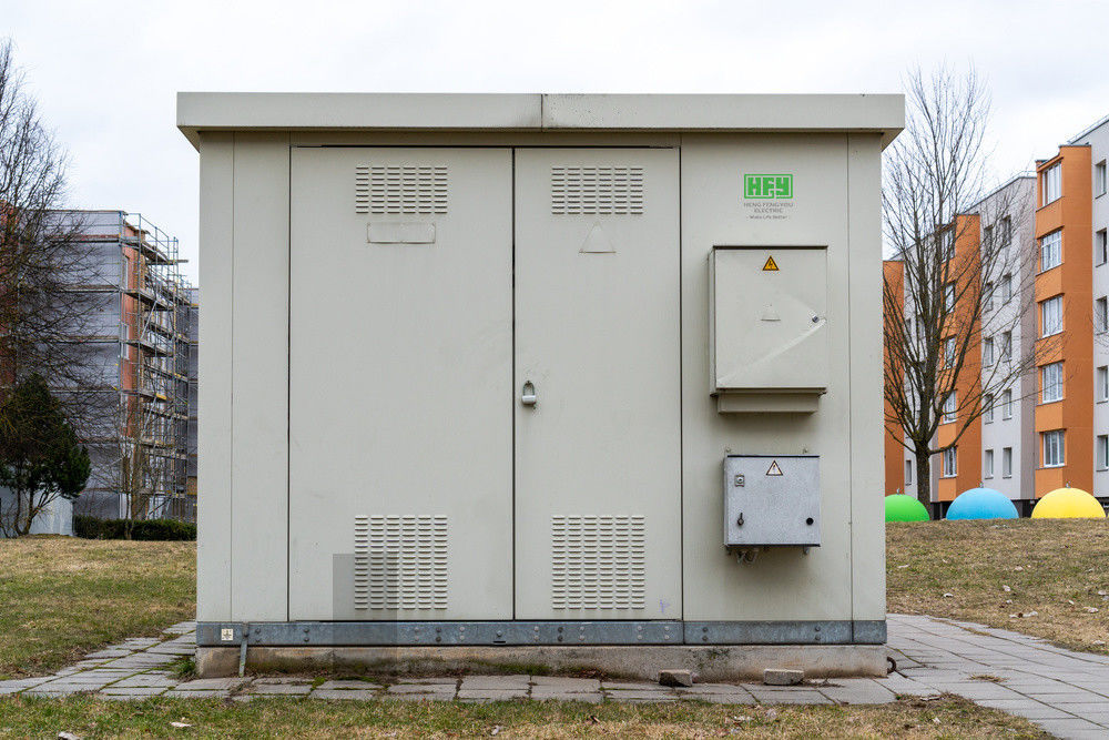 Vorfabrizierte Nebenstelle mit 12kV Netzspannungs-Schaltanlage und Transformator fabrizierte kompakte bewegliche Nebenstelle vor fournisseur